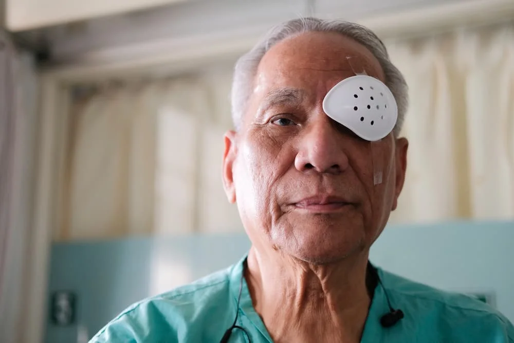 Cataract Surgery Types, Costs, Recovery & Post-Op Rules 3 cataract surgery