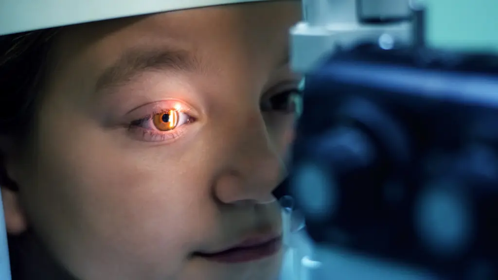 Is It Normal Blurry Vision After LASIK? Recovery & Causes 2 blurry vision after lasik surgery