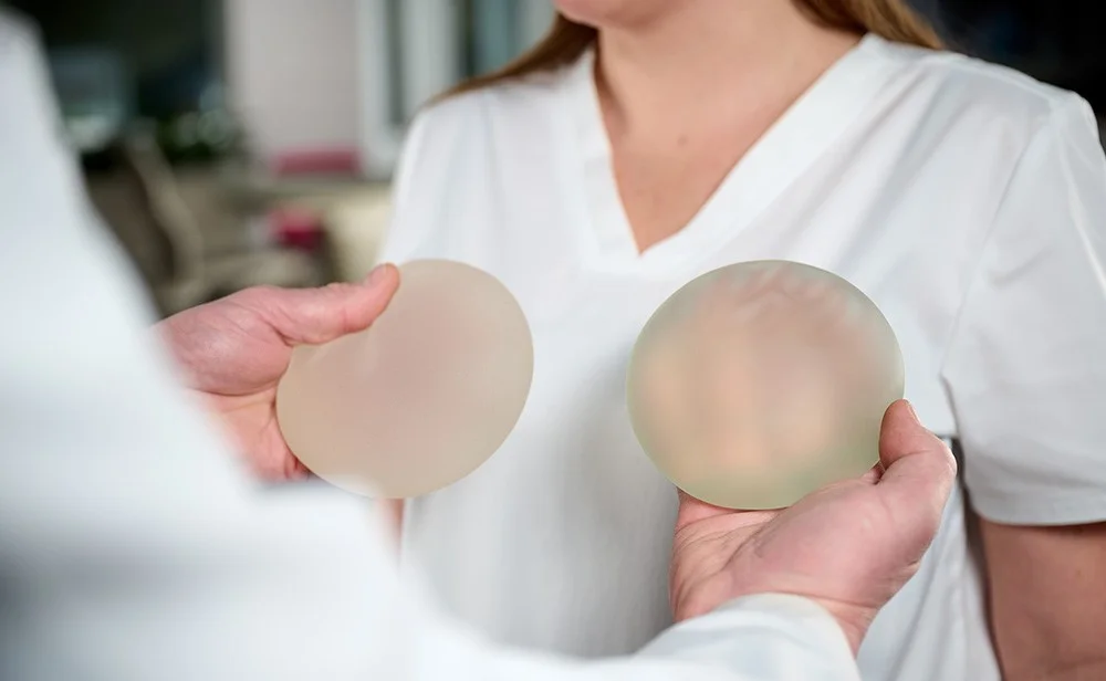 Breast Implant Sizes: CC, Profiles, Shapes & Results 1 breast implant sizes cc